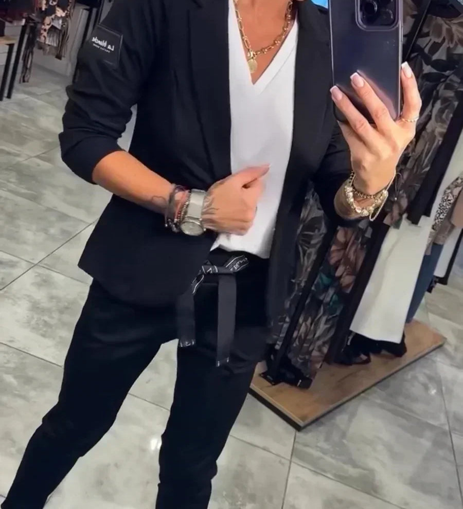 Adriana - Elegantní souprava
