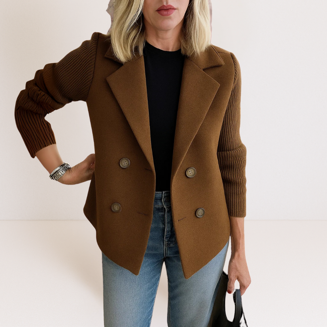 Marta - Elegantní Kabát s Pletenými Rukávy