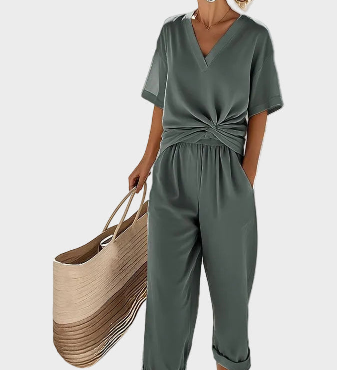 Ava - Elegantní Dvoudílná Souprava
