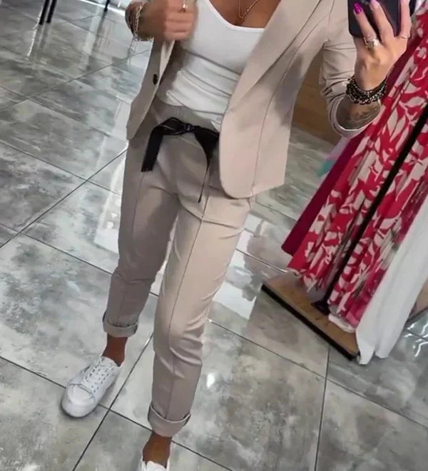 Adriana - Elegantní souprava